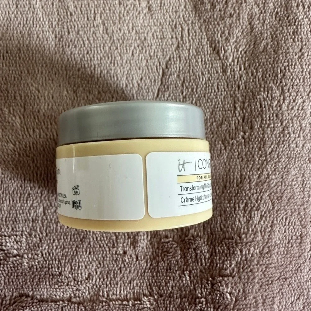 IT‎ Cosmetics Confidence in a Cream Transforming Moisturizing Cream 0.5 fl oz